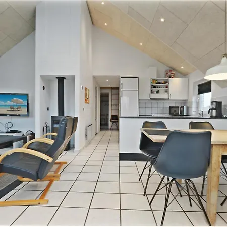 בית נופש Cozy Pool House By The Sea, Vejlby Klit-sj505