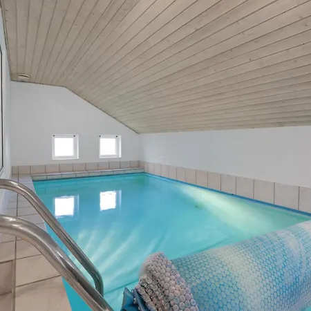 Cozy Pool House By The Sea, Vejlby Klit-sj505 *